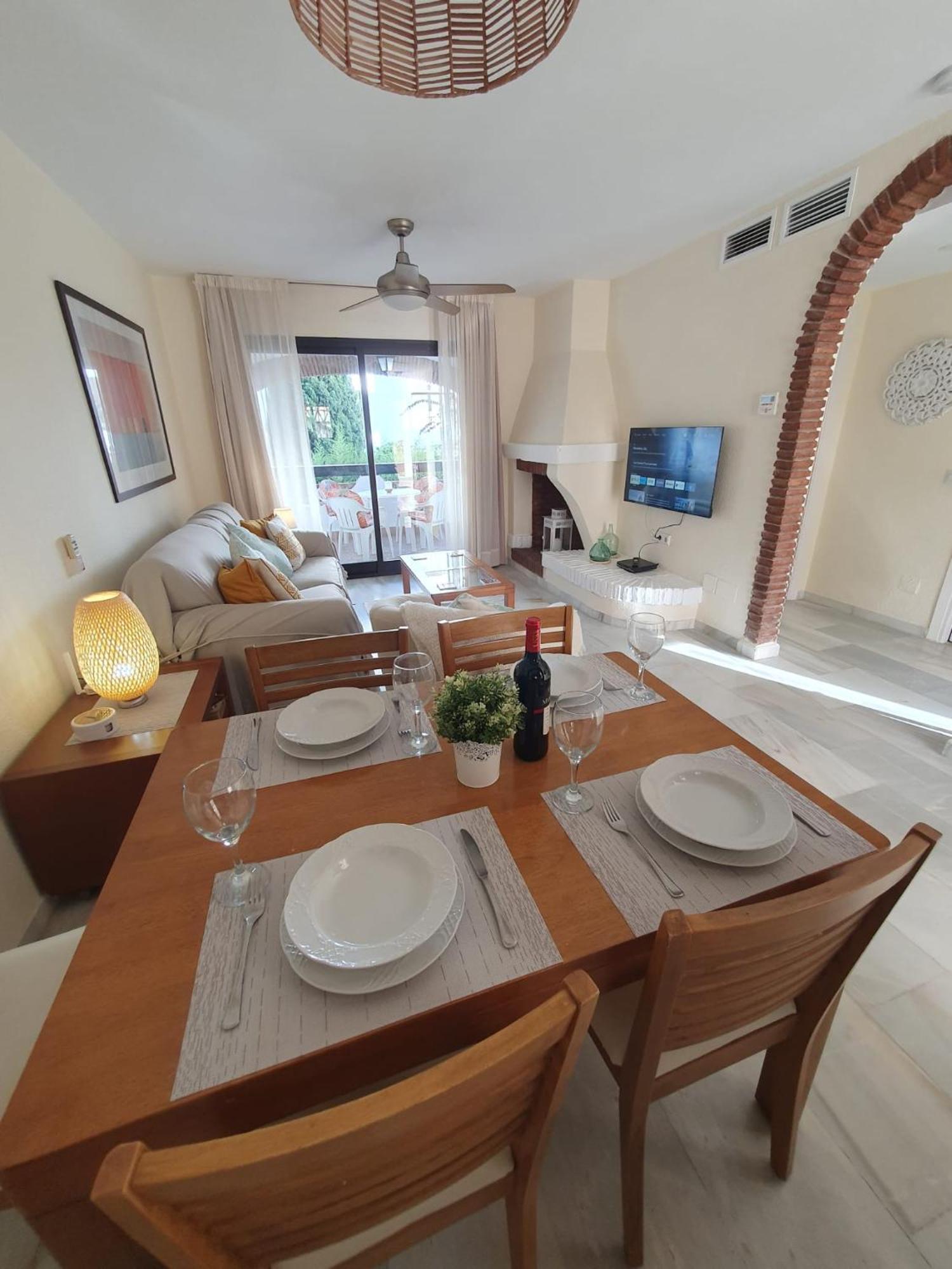 Club Calahonda Walking Distance To Beach Sitio de Calahonda Exterior foto